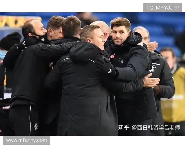 史蒂文杰拉德荣耀与挫折并存的绿茵传奇人生旅程