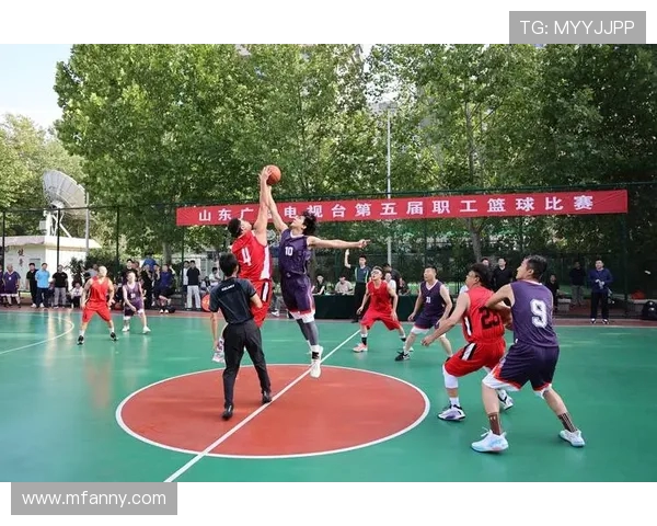 探寻篮球运动员成长历程与赛场精神力量及未来全面发展之路新篇章