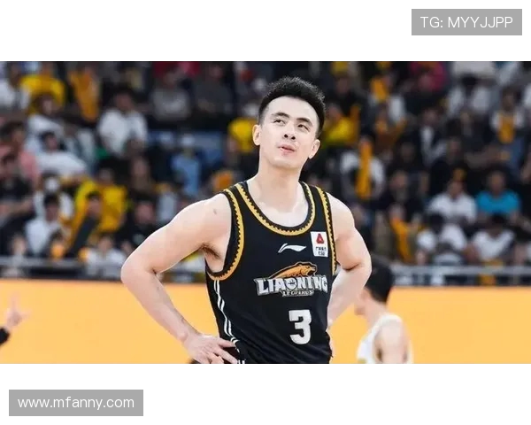 CBA辽宁队迎战劲敌全力争胜展现团队实力与个人风采