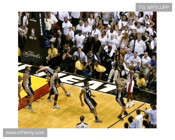 勇士与掘金激战四月二十四日季后赛争夺战精彩回顾与分析