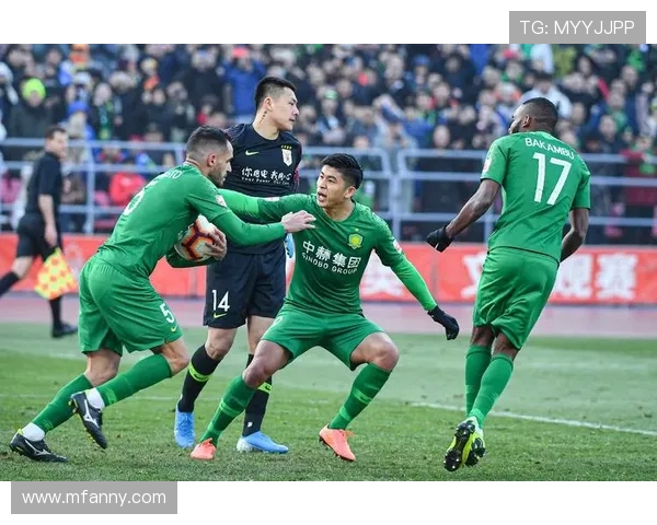 国安与鲁能激战11月30日争夺胜利之巅球迷期待精彩对决